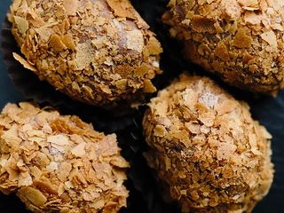 Фіник в молочному шоколаді з карамельним сиром