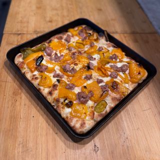 in teglia PEPERONI-SALSICCIA-PROVOLA