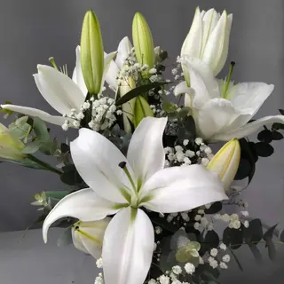 Ramo Lilium blanco mediano