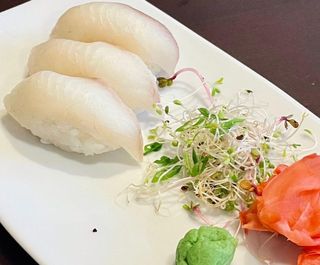 Nigiri  okoń morski