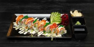 California Rainbow Roll (8szt)
