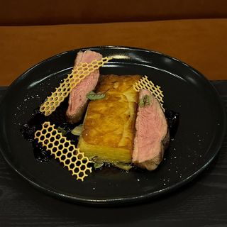 Качина грудка з картопляним гратеном