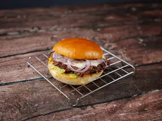 Cheesy  smash burger + Coca-Cola