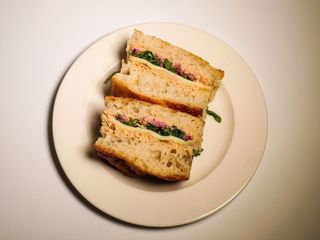 Фокача з тунцем (260g)