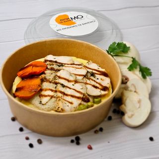 Картопляне пюре з куркою та грибним соусом 350 г (Страва заморожена)