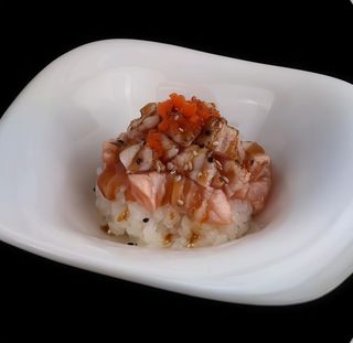 078 - Poke Salmón Flameado