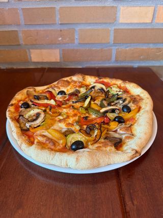 Pizza La Vegetariana (33 cm.)