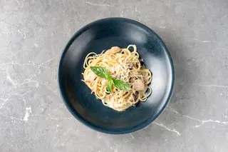 Паста з куркою та грибами (300г)