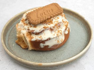 Cinnamon Roll Lotus