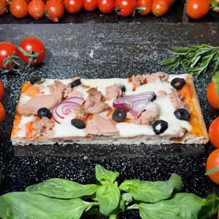 Pizza Tonno