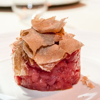 Tartare con burrata e pomodori confit