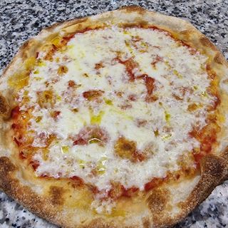 Pizza Margherita + Coca-Cola Zero Zuccheri lattina 33 cl