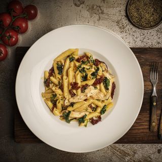 Penne z grillowanym kurczakiem