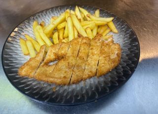 A1. Pollo Rebozado Frito Con Patatas