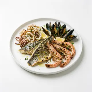 Parrillada De Pescados Y Mariscos