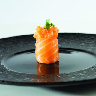 Gunkan spicy salmon 2 pezzi