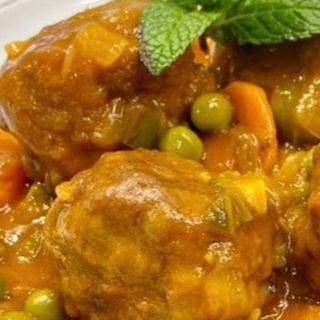 Ración De Albóndigas a la jardinera 