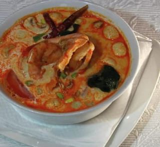 Tum yum gung - juha sa kozicama i riža