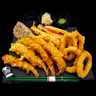 Owoce morza w panko z ryżem