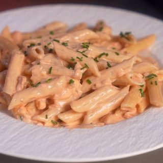 penne con salmón