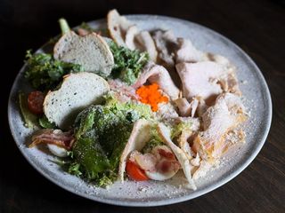 Салат Ромен з індичкою гриль (350g)