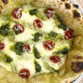 Pizza alla crema di zucchine