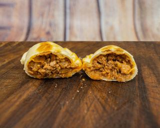Empanada De Carne Clásica (1 Ud.)