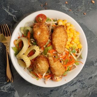 Salade au Poulet Frit 