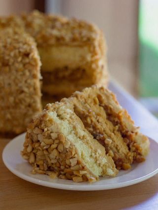 Торт Снікерс