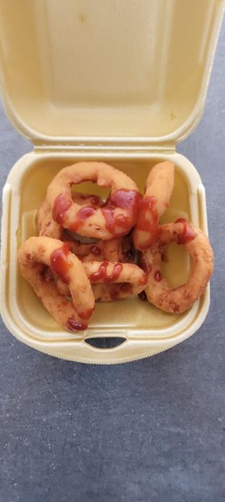 Aros De Cebolla Con Salsa Barbacoa (Ración)