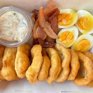 Брънч кутия с яйце и бекон + Coca-Cola  Original Taste (330мл)