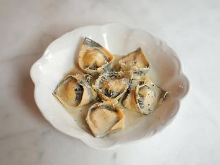 Тортеллі з буратою