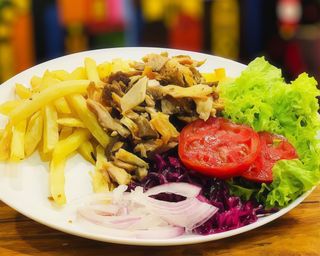 Menú Plato Kebab Con Patatas O Arroz