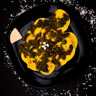 CAPPELI CON PESTO Y PARMESANO 