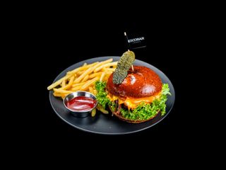 Бургер з рваною телятиною