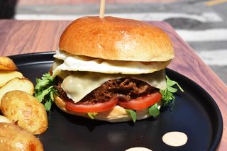 Max Burger Completa