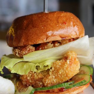 Бургер з хрусткою куркою (400г)