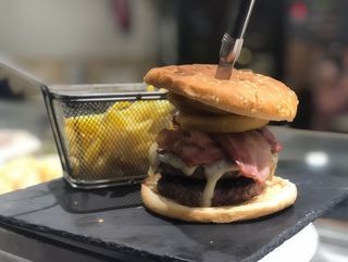 QUEEN´S DOUBLE BURGER