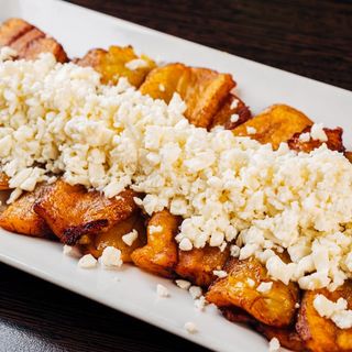 Ración de Plátano Macho Maduro frito con queso