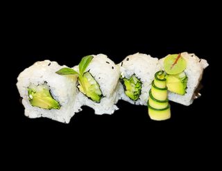 213. Uramaki vegetable