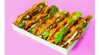 Croissant z camembertem