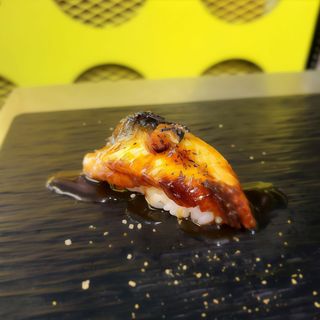 2 pz Nigiri anguila especial foie (2 pzs.)