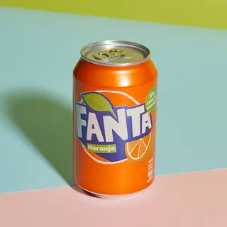Fanta Naranja lata 330ml.