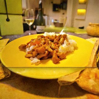 Piletina sa kikirikijem