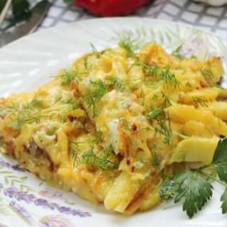 Potatoes with egg and cheese 