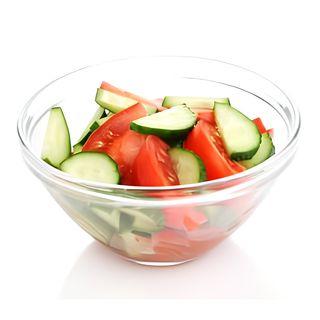 Домати и краставици (150г)