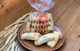 Млинці з сиром та родзинками