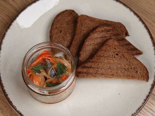 Макрель маринована з овочами по домашньому (150/80g)