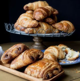 Croissant o pan de chocolate