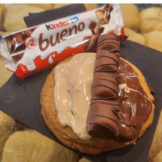 Crumble cookies Kinder Bueno